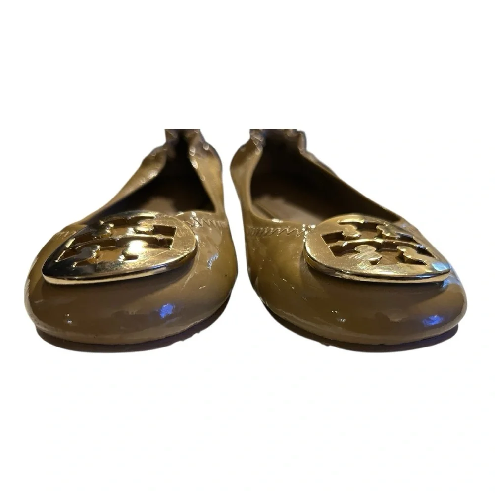 Tory Burch Reva Ballet Flats Beige Comfy Patent Leather Size 6 NWOT
